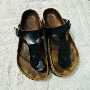 Birkenstock, women’s size 6